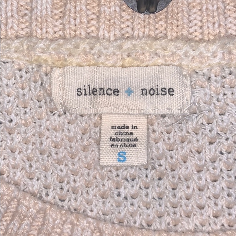 Urban Outfitters cropped sweater - Picture 3 of 3